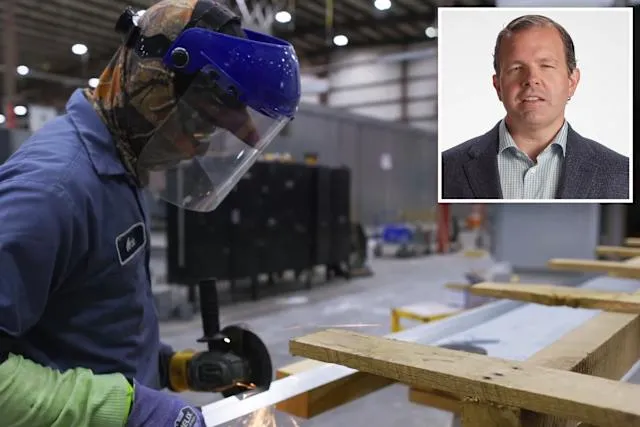 پاداش شش‌رقمی برای ۵۰۰ کارگر! مدیرعاملی که فروش شرکت را مشروط به سهم کارکنان کرد