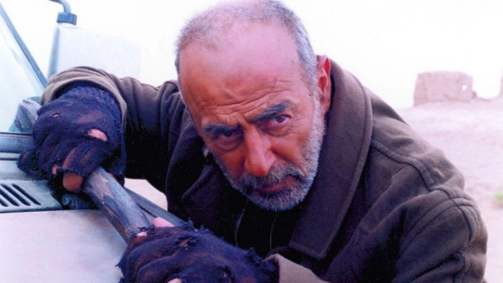 فرامرز قریبیان در  رقص در غبار 