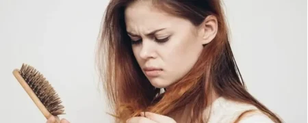 تاثیر عجیب ریزش مو در زندگی اجتماعی، روابط شخصی و خواب زنان!