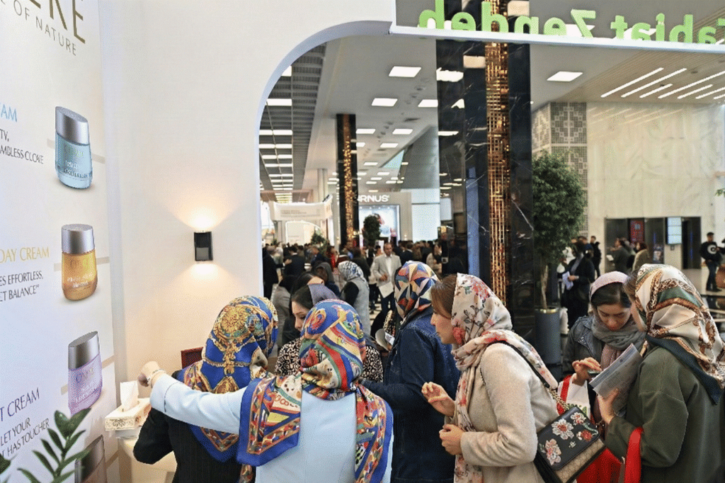 گزارش حضور سینره در ایران کازمتیکا ۲۰۲۵