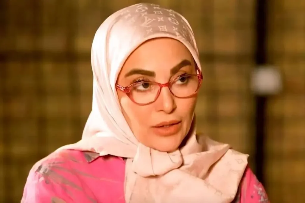 ژیلا صادقی خطاب به برزو ارجمند و حمید فرخ‌نژاد: «با وطن‌فروشی هیچی درست نمیشه!»