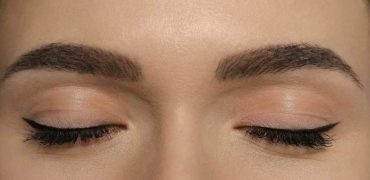 محصولات رشد مژه و ابرو بی‌خطر نیستند! حقایقی درباره بیماتوپروست