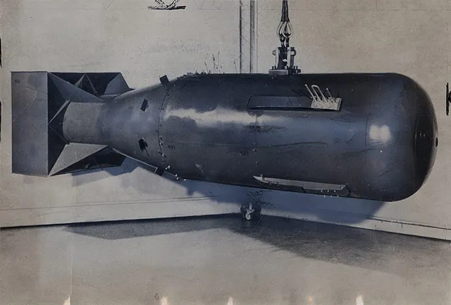 بمب اتمی little boy