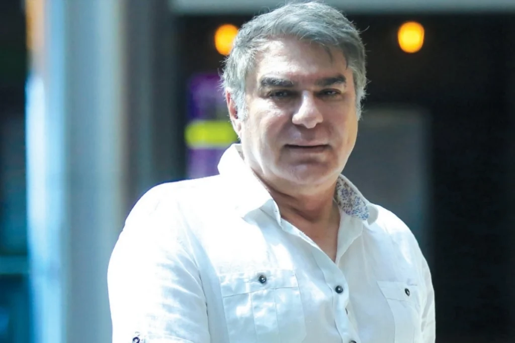 روایت تهیه‌کننده سینما از کار با مهران مدیری و رضا عطاران؛ تخفیف ۵ میلیاردی با یک ماچ!