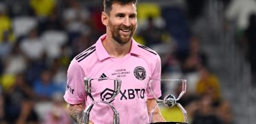 لیست تمام ۴۷ جایزه و افتخارات فردی و تیمی لیونل مسی در دوران حرفه‌ایش تا به امروز