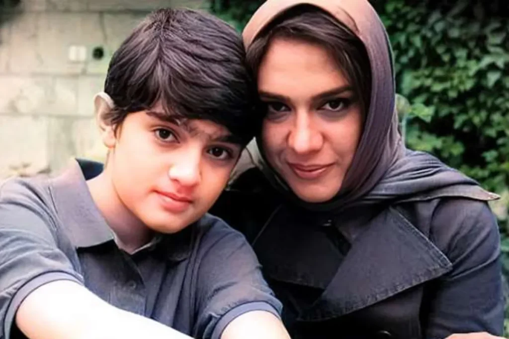 مژده شمسایی