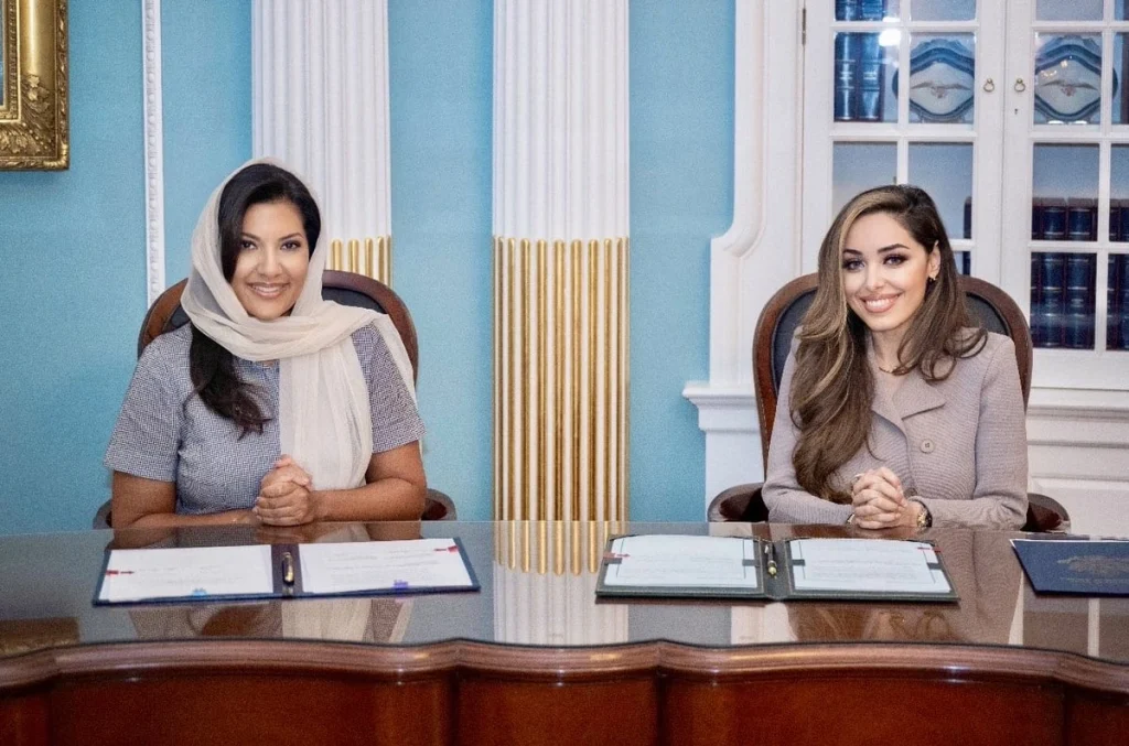 مورا نامدار