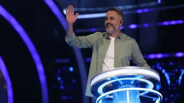 اشتباه گرفتن سعید عزت‌اللهی با لامینه یامال توسط شرکت‌کننده مسابقه ورزشی! + ویدیو