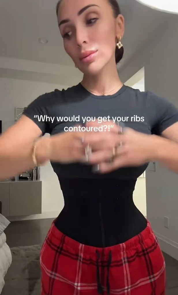 پس از جراحی بازسازی دنده