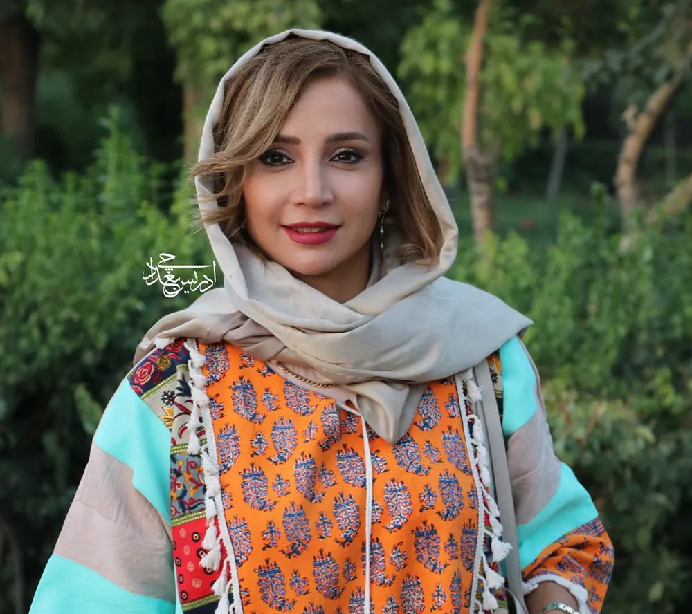 شبنم قلی‌خانی