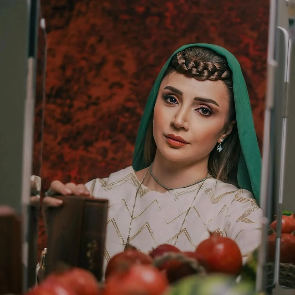 شبنم قلی‌خانی