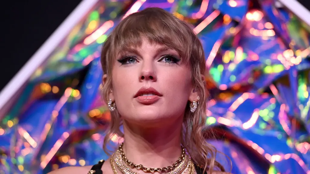 تیلور سوئیفت