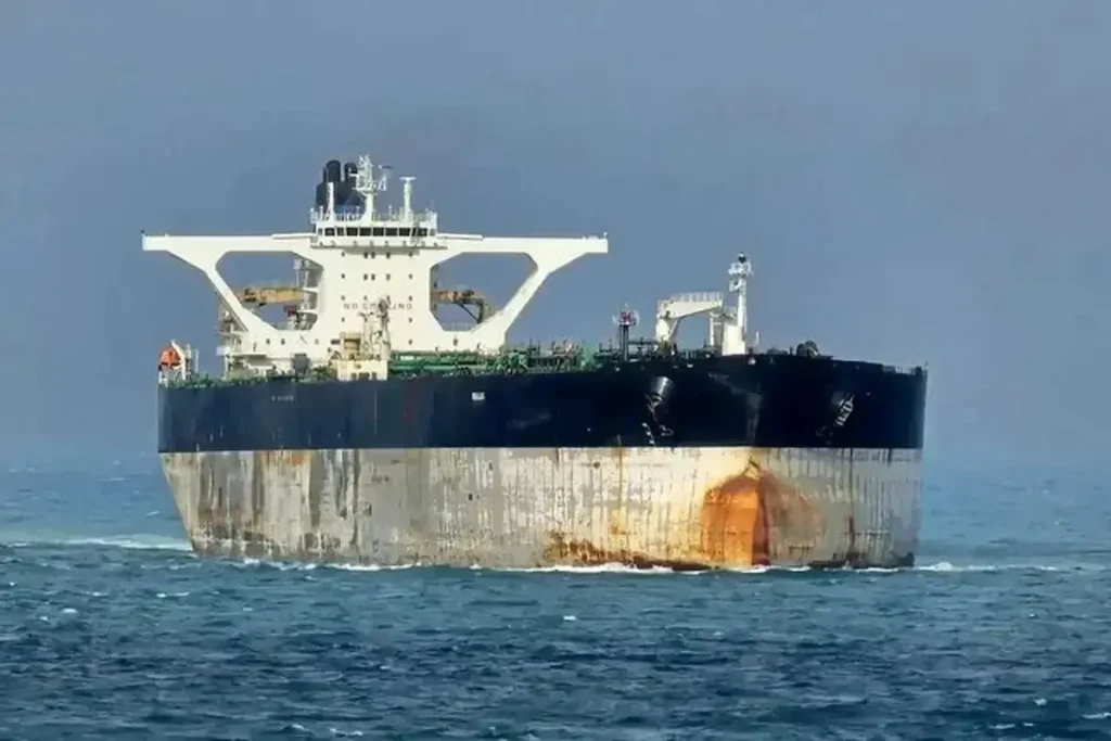 تقابل در آب‌های آزاد؛ گارد ساحلی آمریکا برای تصرف نفتکش مرتبط با ایران آماده می‌شود