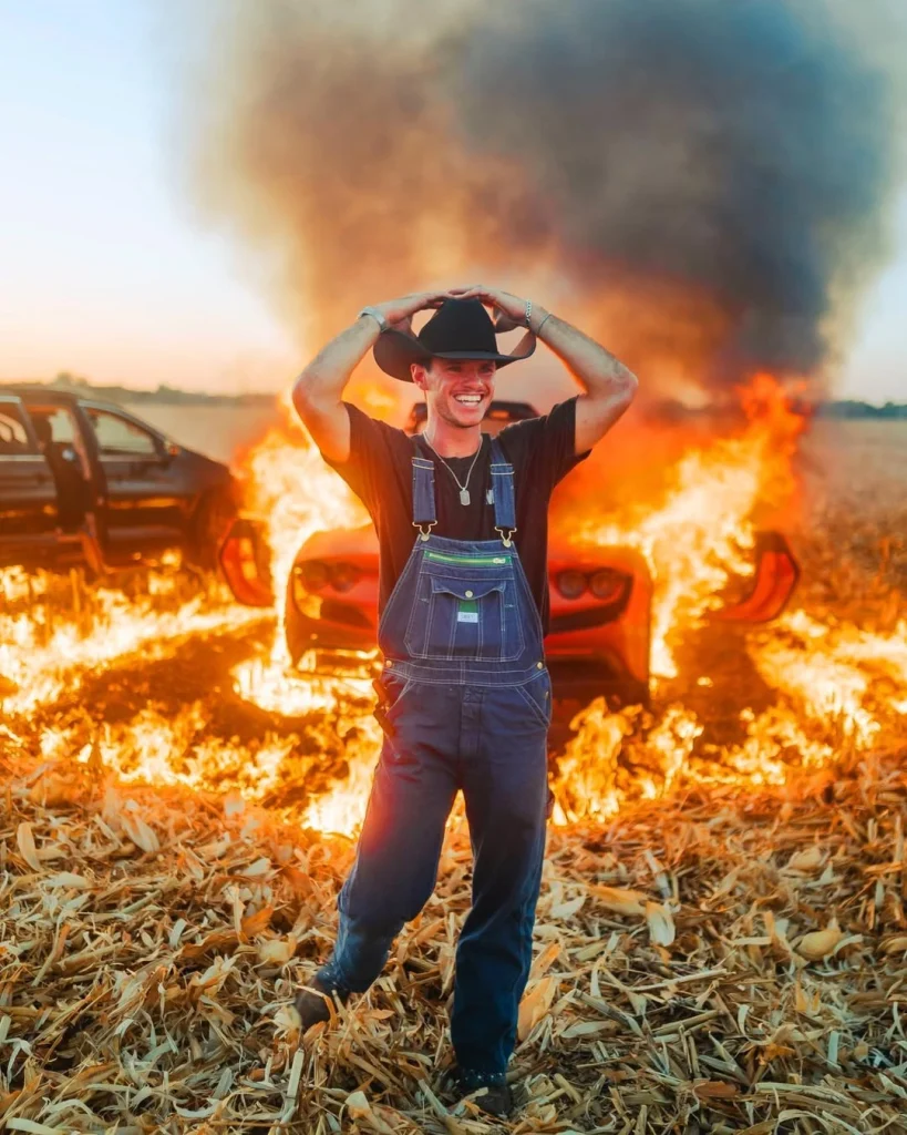 خودرو فراری کودی دتوایلر، یوتیوبر