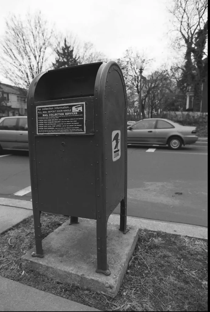 صندوق پستی آلدریچ ایمز