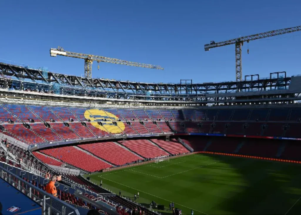 جاری شدن سیل در ورزشگاه تازه بازسازی شده نیوکمپ + ویدیو