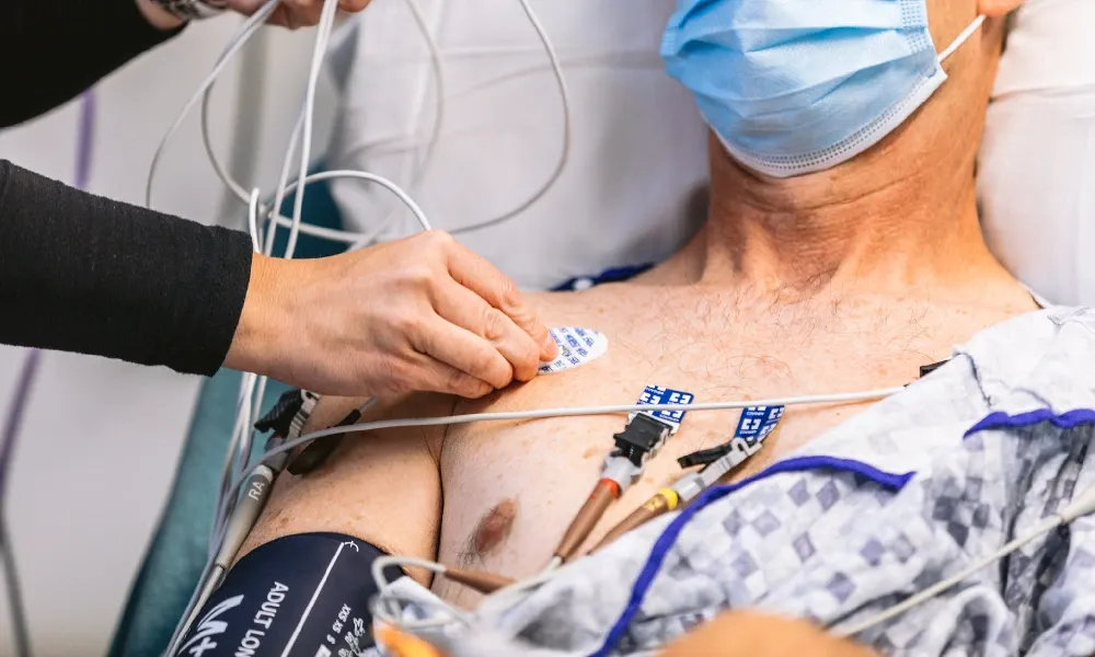 اکوکاردیوگرافی قلب چیست و چه کاربردهایی دارد؟