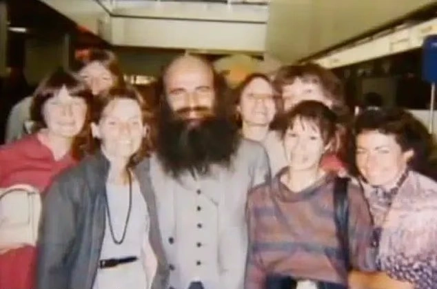 روچ تریو رهبر فرقه بچههای تپه مورچهها