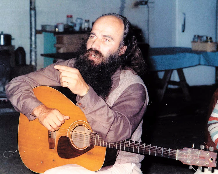 روچ تریو رهبر فرقه بچههای تپه مورچهها