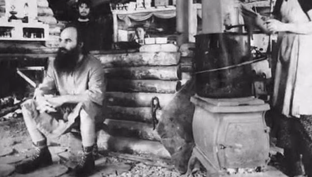 روچ تریو رهبر فرقه بچههای تپه مورچهها