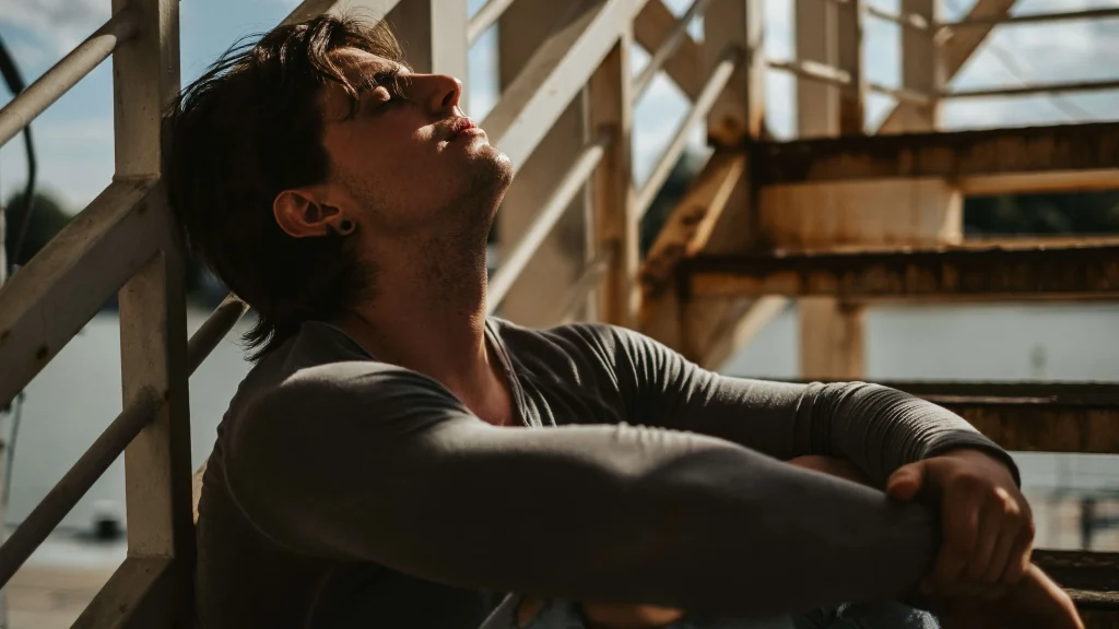 بحران تنهایی در عصر مدرن؛ چرا مردان نسل زد و هزاره دیگر به زنان نزدیک نمی‌شوند؟