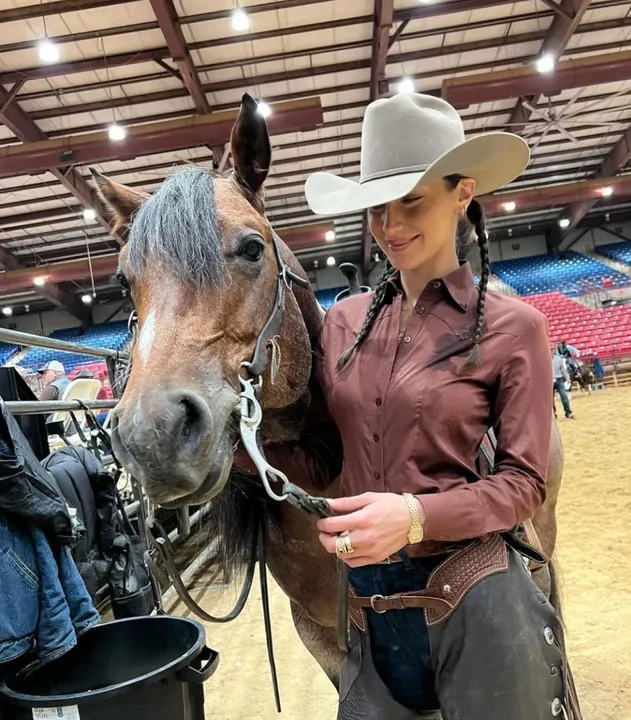 بلا حدید و دوست پسرش آدان بانیولوس