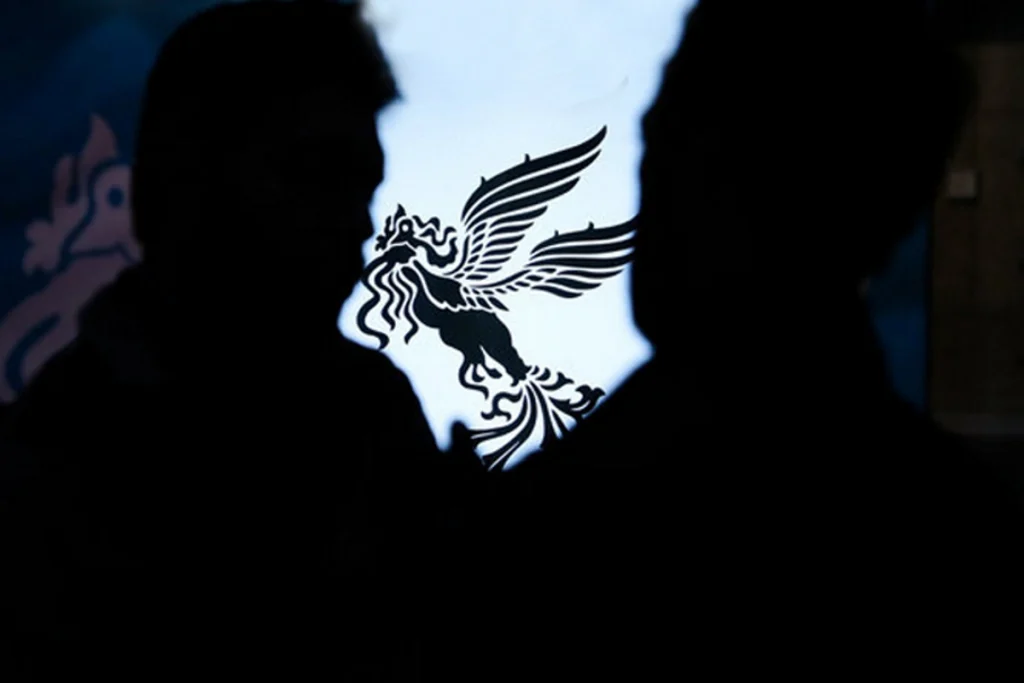 جشنواره فیلم فجر زیر سایه سیاست؛ این مراسم باید در هر شرایطی برگزار شود؟