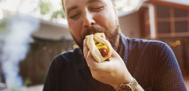 چرا در زمستان بیشتر گرسنه می‌شویم و چه غذاهایی بدن را گرم‌تر نگه می‌دارند؟