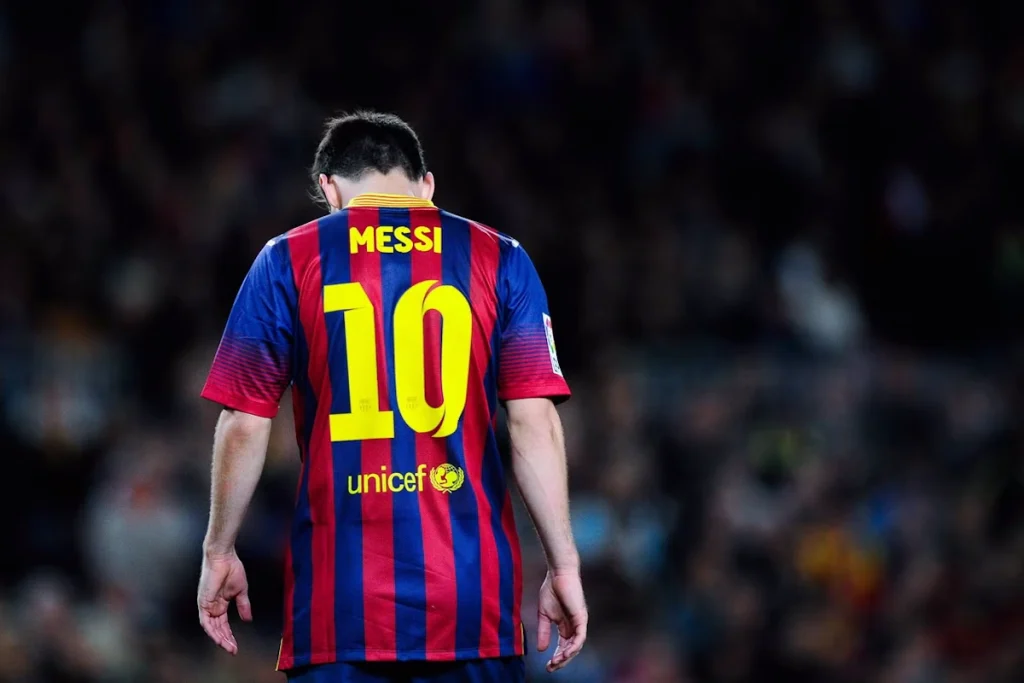 ستاره جوان بارسلونا: «در صورت بازگشت لیونل مسی با کمال میل روی نیمکت می‌نشینم»