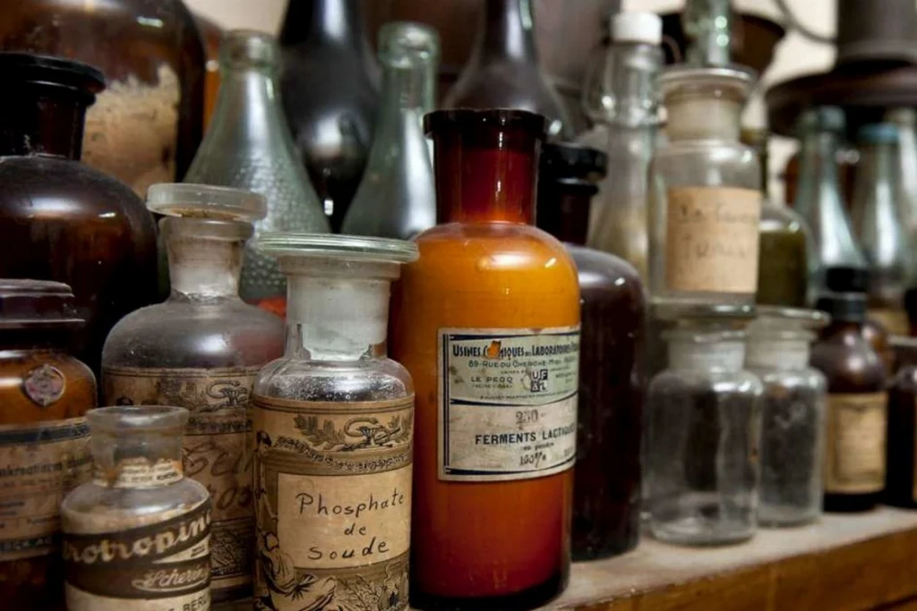 نسخه‌های عجیب پزشکی دوران رنسانس؛ مالیدن مدفوع روی سر برای درمان طاسی