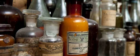 نسخه‌های عجیب پزشکی دوران رنسانس؛ مالیدن مدفوع روی سر برای درمان طاسی