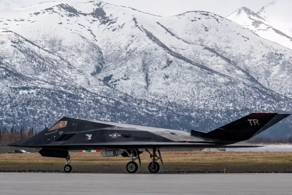 F-117 Nighthawk-۴