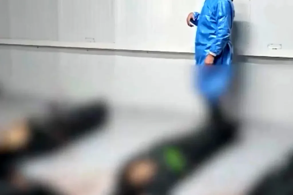 روایت چهار روزنامه از خیل جنازه‌ها و خانواده‌هایشان در پزشکی قانونی کهریزک