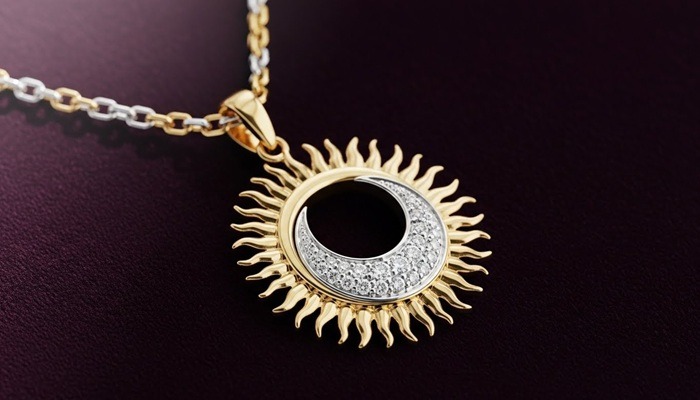 گردنبند مهر و ماه چیست؟ بررسی ریشه تاریخی + نکات خرید