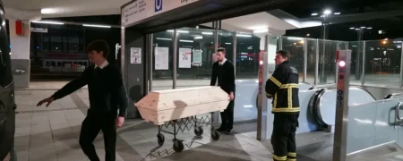 مرگ دلخراش دختر ۱۸ ساله ایرانی در مترو هامبورگ با اقدام دیوانه‌وار مهاجر سودانی