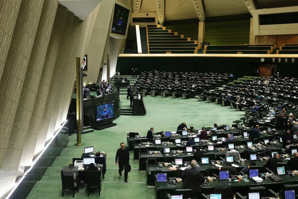 نرخ پلکانی مالیات بر درآمد و خودروهای لوکس مشخص شد