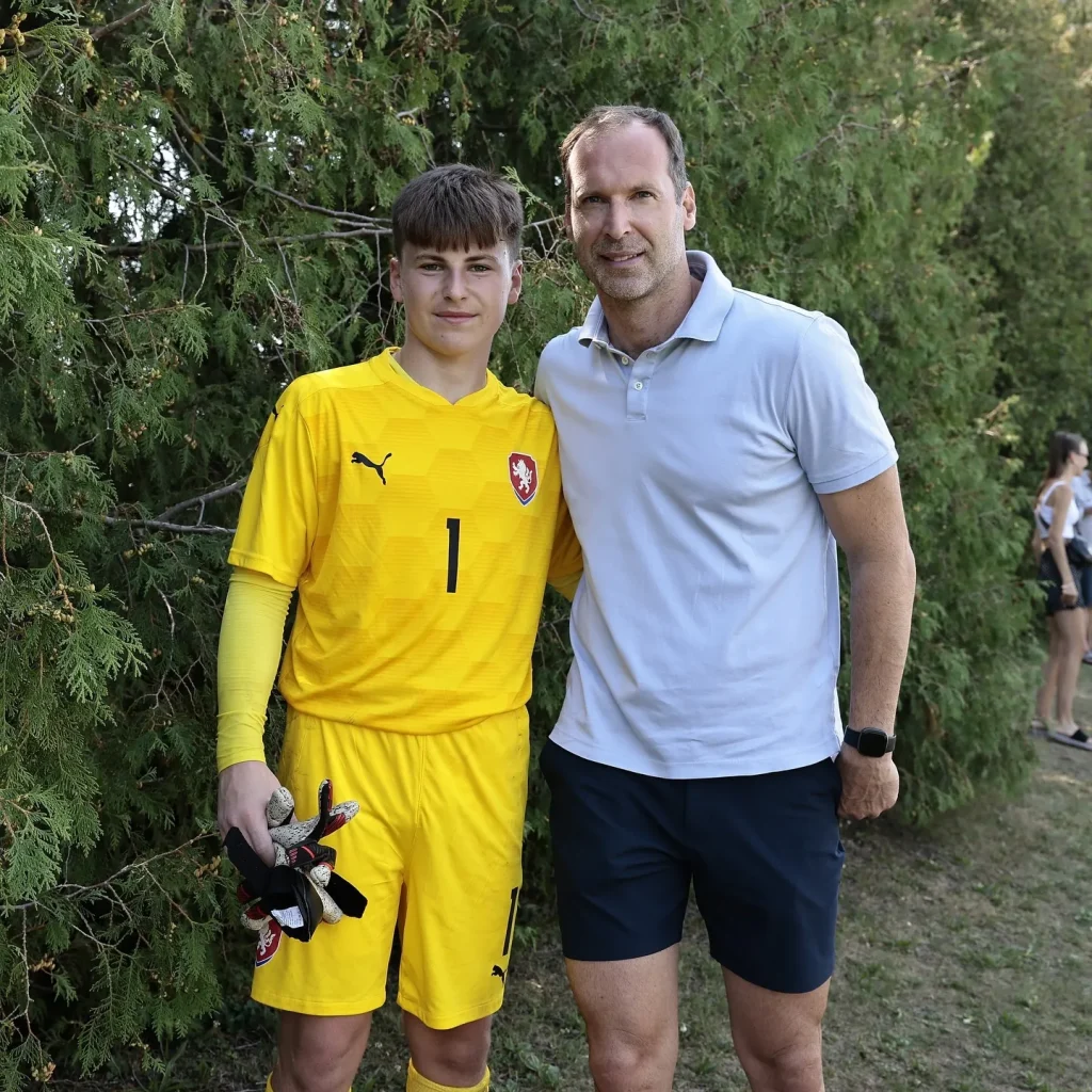 پیتر چک و پسرش