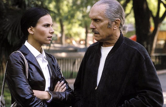 دووال و پدرازا در فیلم Assassination Tango در سال ۲۰۰۲