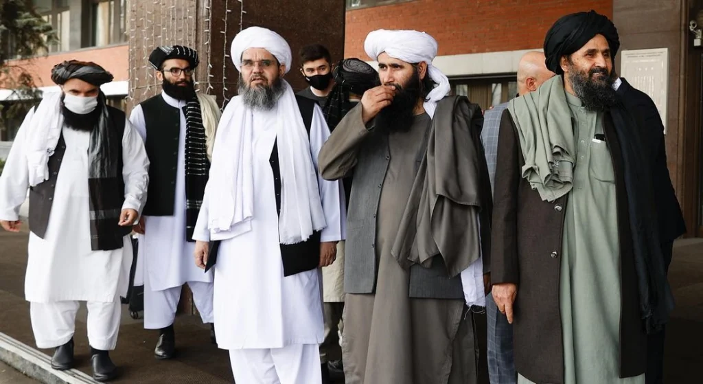 ملاعبدالغنی برادر و اعضای طالبان