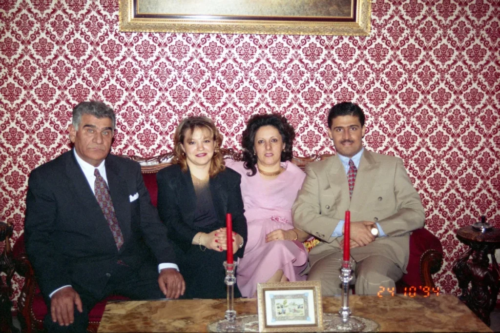 خانواده بابک قاجار