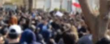 مراسم چهلم کشته‌شدگان اعتراضات در دانشگاه صنعتی شریف و امیرکبیر منجر به درگیری شد