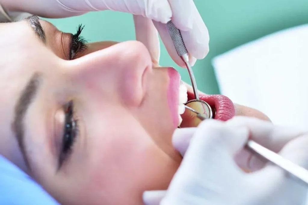 آیا استفاده از خدمات دندانپزشکی باعث باطل شدن روزه می‌شود؟