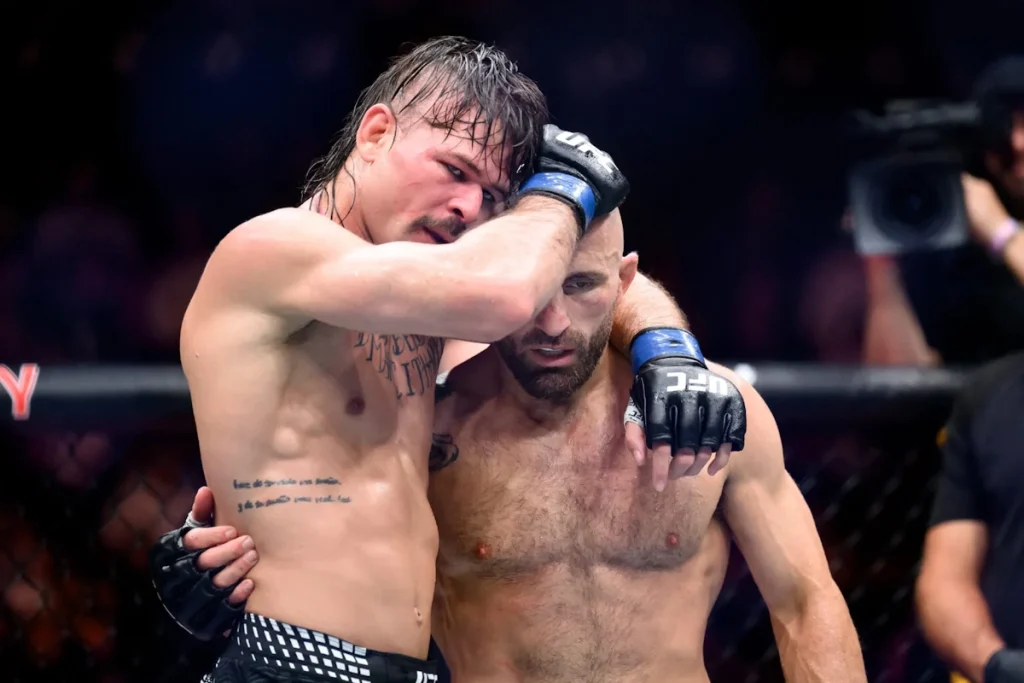 مبارزه الکساندر وولکانوفسکی و دیگو لوپز در مسابقه دوم