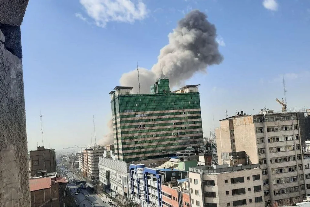 جزئیات حمله به تهران و شهرهای مختلف کشور + تصاویر و ویدئوها