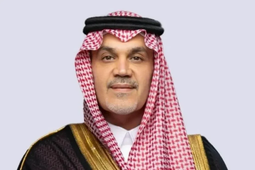 انتصاب اولین وزیر شیعه در عربستان سعودی با حکم ملک سلمان