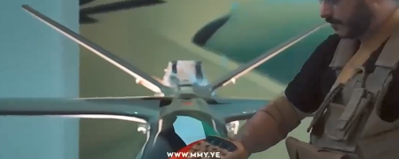 نمایش قایق‌های انتحاری یمن برای حمله به ناوهای هواپیمابر آمریکا + ویدیو