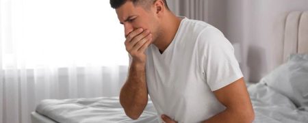 آیا سنگ کلیه باعث حالت تهوع می‌شود؟ بررسی دقیق ارتباط، علت‌ها و راهکارهای درمانی