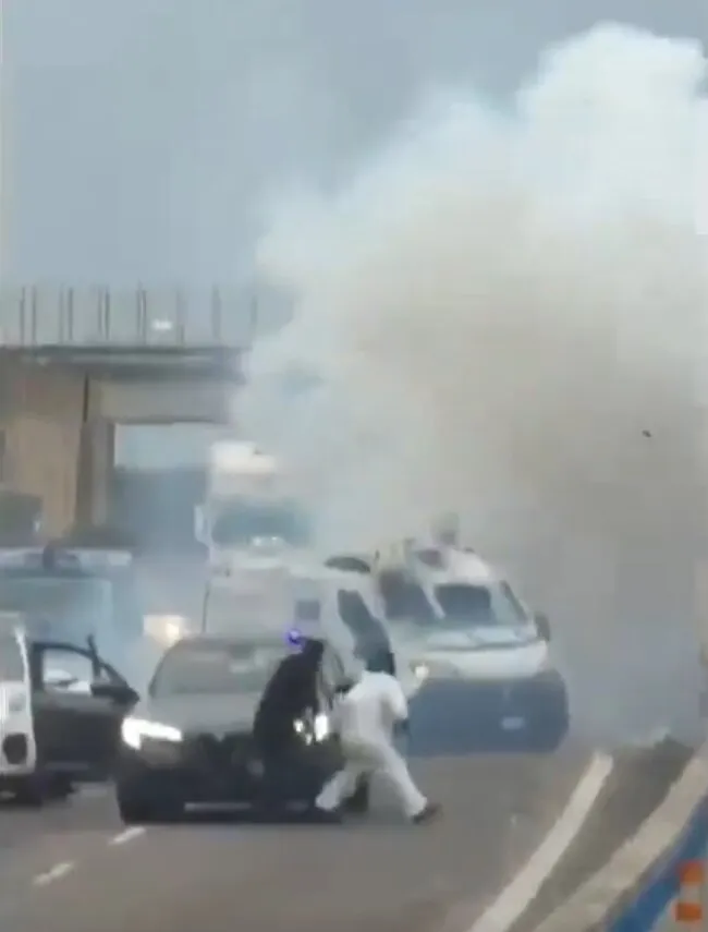 سرقت مسلحانه خودرو حمل پول در ایتالیا-۵