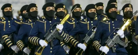 رژه نظامی سربازان زن در ارتش عربستان سعودی + ویدئو