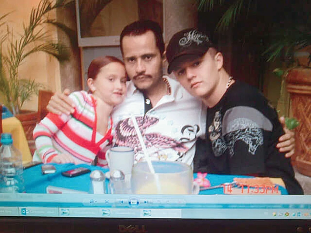 عکس ال منچو